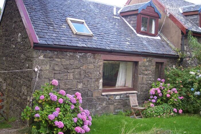 The Byre - Open fire cottages West Coast of Scotland