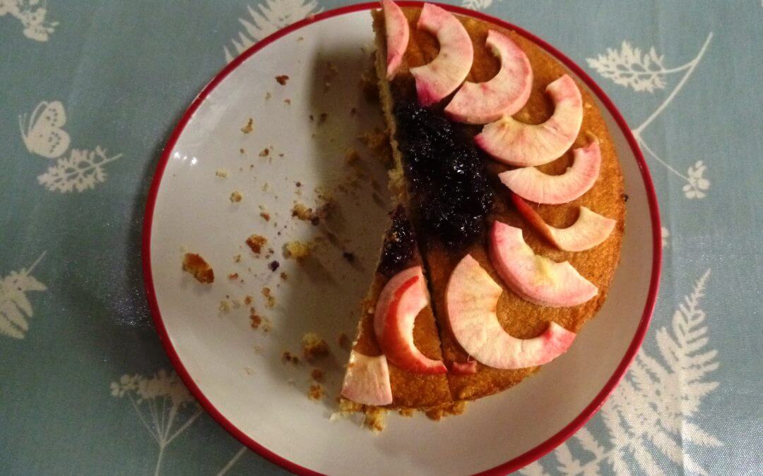 Leather belts and apple cake